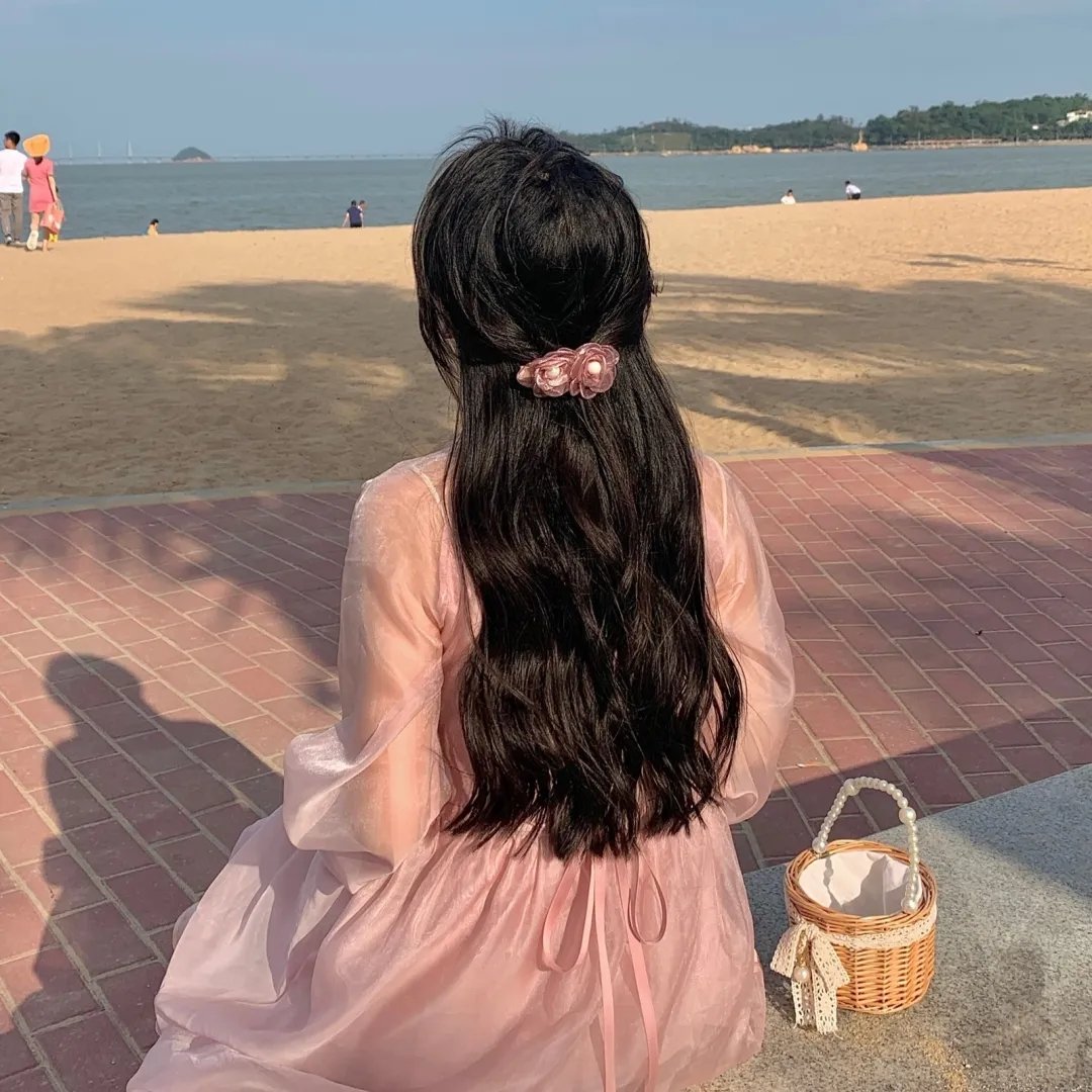 孩子等着抢救你却在陪初恋